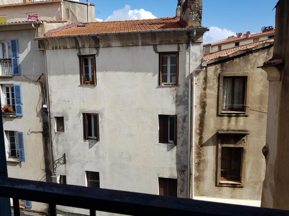 Ajaccio Vielle Ville Imperiale Grand Studio Pour 4 Personnes A Proximite Du Port Et Des Plus Belles Plages Extérieur photo